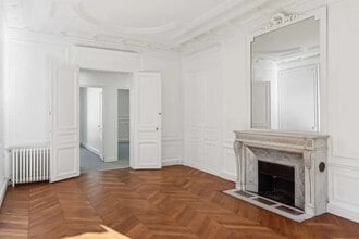 10-12 Avenue De Messine, Paris à louer Photo de l’immeuble– Image 2 sur 3