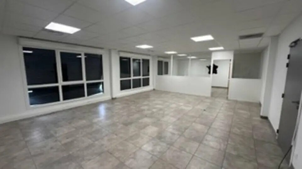 Local d'activités dans Genay à vendre - Photo intérieure – Image 2 sur 7