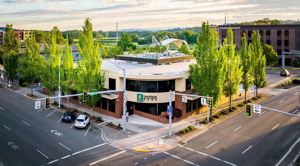 245 Commercial St SE, Salem, OR à louer - Photo principale – Image 1 sur 1
