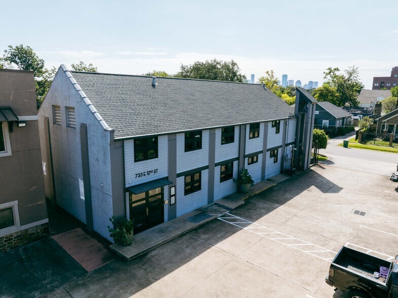 733 E 12th 1/2 St, Houston, TX à vendre - Photo de l’immeuble – Image 1 sur 20