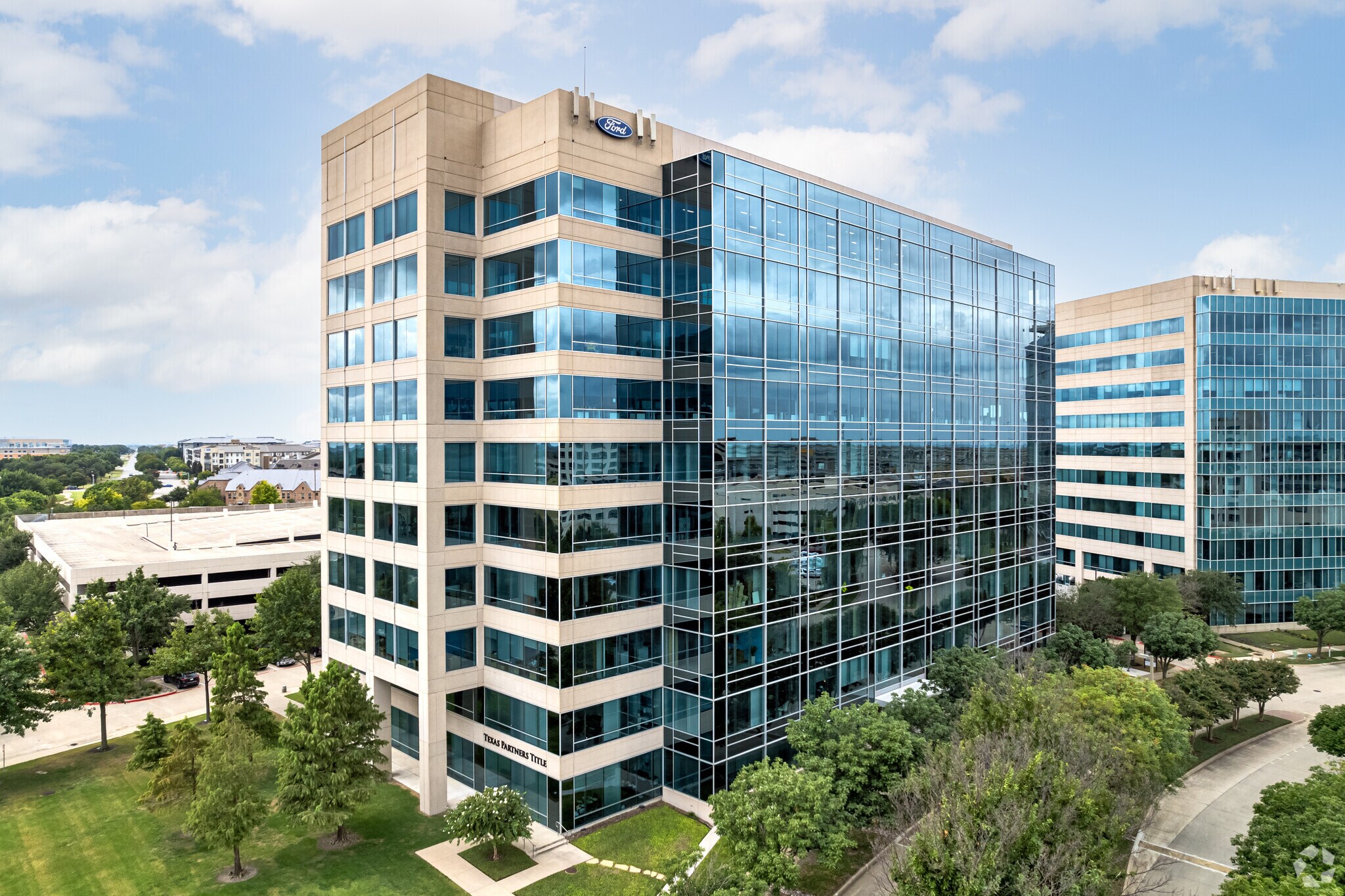 5700 Granite Pky, Plano, TX à louer Photo principale– Image 1 sur 19