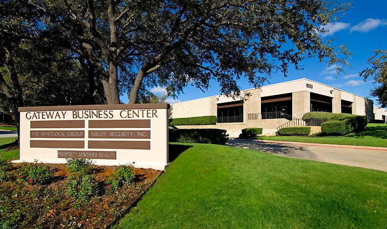 6015 Commerce Dr, Irving, TX à louer - Photo principale – Image 1 sur 1