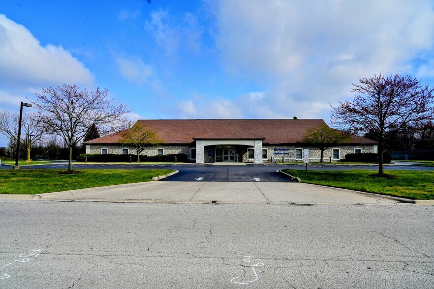 5300 Nike Dr, Hilliard, OH à vendre - Photo de l’immeuble – Image 3 sur 13