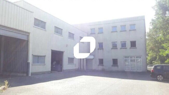 Plus de détails pour Bureau, Local d'activités à louer