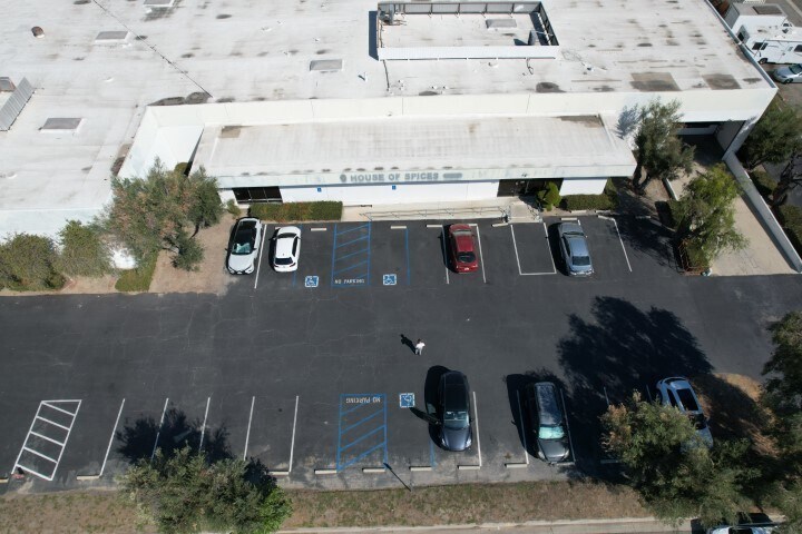 13815 Struikman Rd, Cerritos, CA à louer - Photo de l’immeuble – Image 2 sur 13