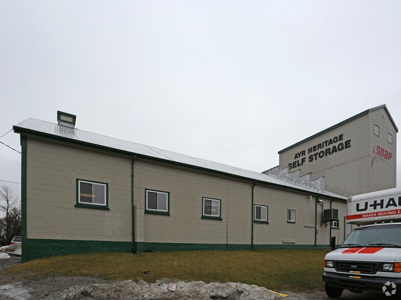 148 Northumberland St, North Dumfries, ON à louer - Photo principale – Image 1 sur 3