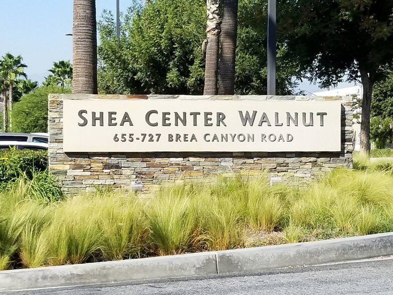 671 Brea Canyon Rd, Walnut, CA à louer - Photo de l’immeuble – Image 2 sur 10