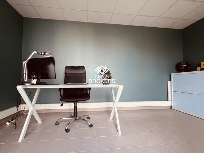 Local d’activités dans Ingré à louer - Photo intérieure – Image 2 sur 6