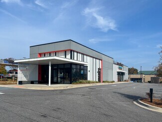 Plus de détails pour 413 Drive in Ln, Moncks Corner, SC - Local commercial à louer