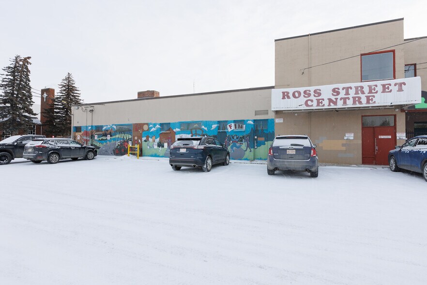 4730 50 St, Red Deer, AB à vendre - Photo de l’immeuble – Image 3 sur 16