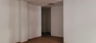 Plus de détails pour Calle Oaxaca, 4-4, Cáceres - Local commercial à louer