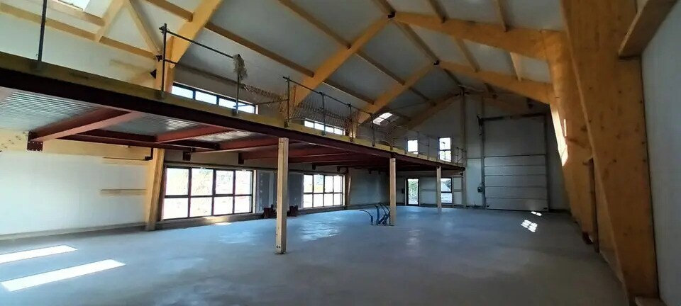 Local d’activités dans Gainneville à louer - Photo de l’immeuble – Image 3 sur 5