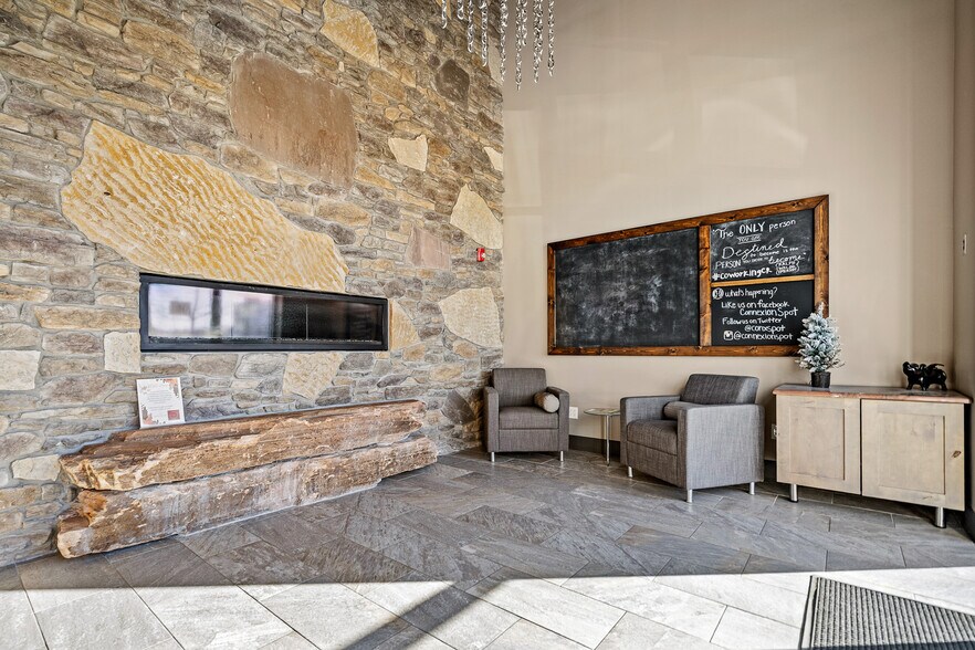 165 Caprice Ct, Castle Rock, CO à louer - Photo de l’immeuble – Image 3 sur 14