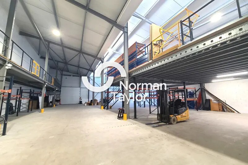 Local d’activités dans Béziers à louer Photo de l’immeuble– Image 1 sur 9