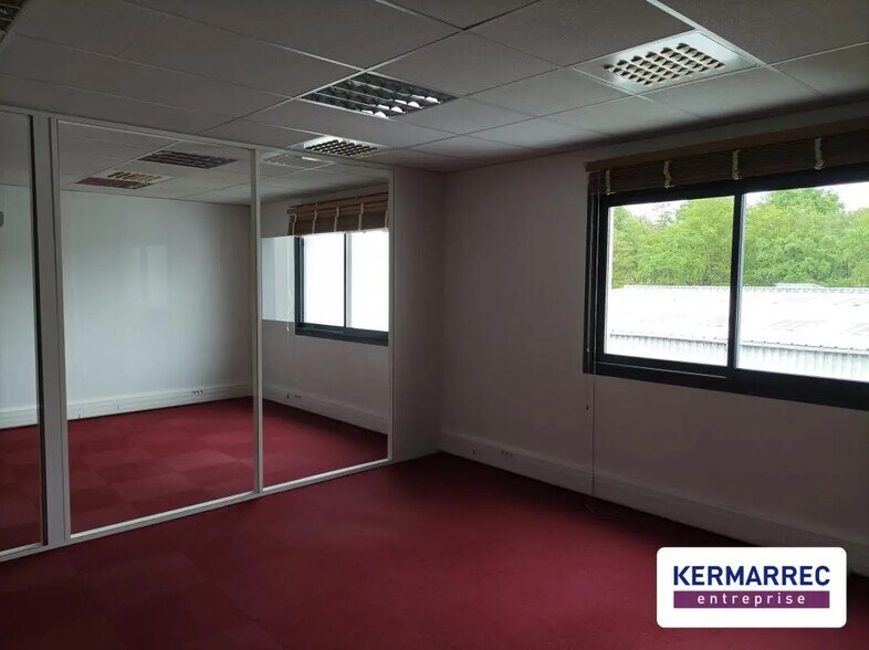 Bureau dans Basse-Goulaine à louer - Photo de l’immeuble – Image 3 sur 9