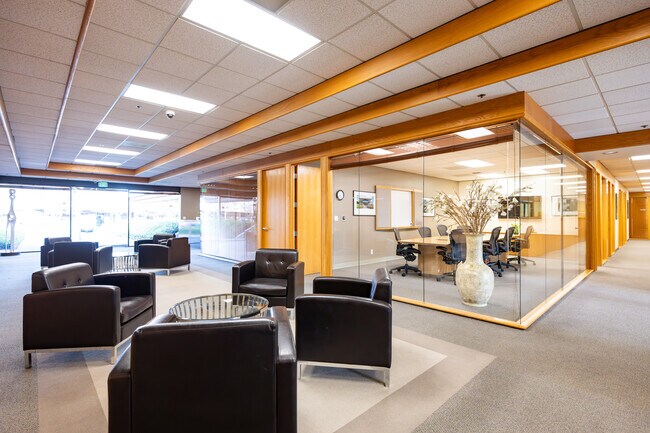 Plus de détails pour 131 Stony Cir, Santa Rosa, CA - Coworking à louer