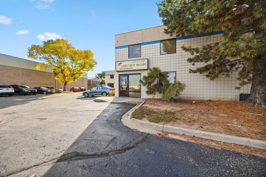 10855 Irma Dr, Northglenn, CO à vendre - Photo de l’immeuble – Image 3 sur 65