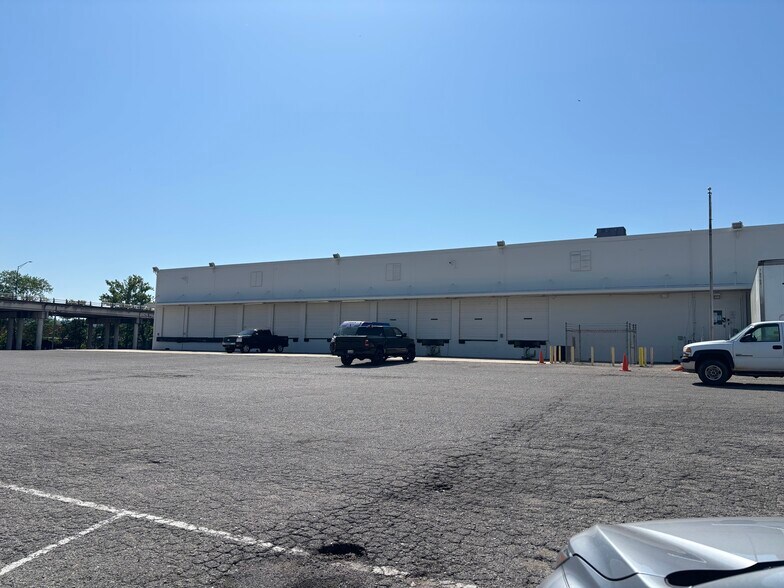 3401 1st Ave N, Birmingham, AL à louer - Photo de l’immeuble – Image 3 sur 6