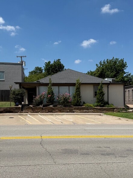 1715 N Broadway Ave, Oklahoma City, OK à louer - Photo de l’immeuble – Image 1 sur 8