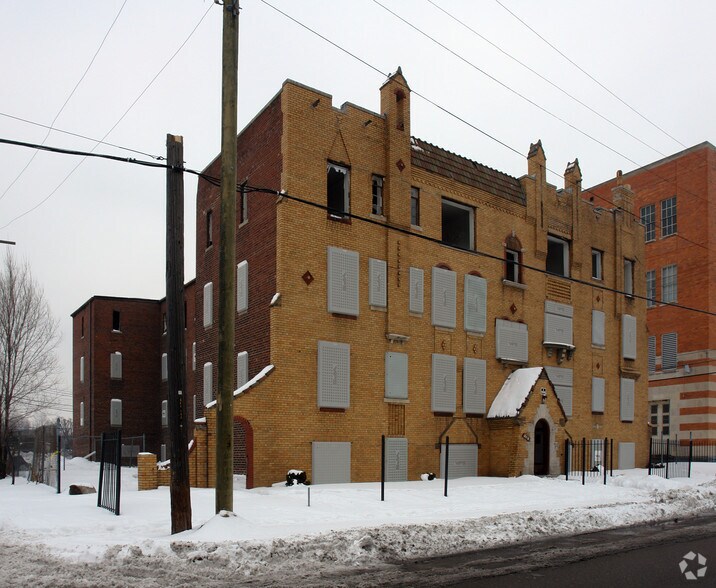 18036 Schoenherr St, Detroit, MI à vendre - Photo principale – Image 1 sur 4