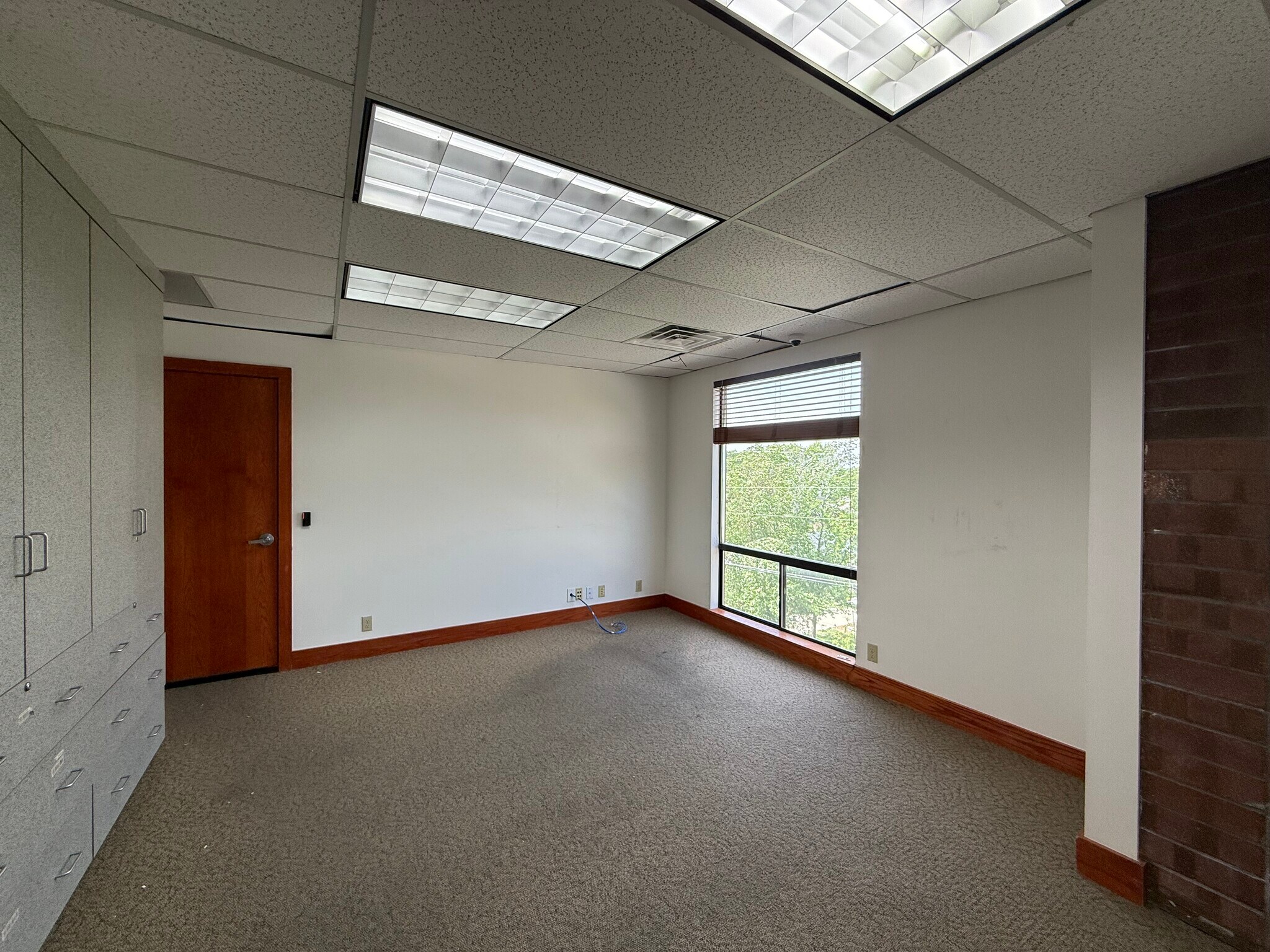 1787 Fort Union Blvd, Salt Lake City, UT à louer Photo intérieure– Image 1 sur 2