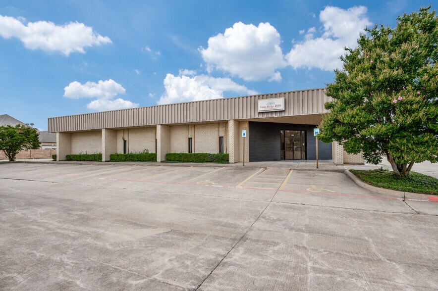 2345 S State Highway 121, Lewisville, TX à vendre - Photo de l’immeuble – Image 3 sur 25