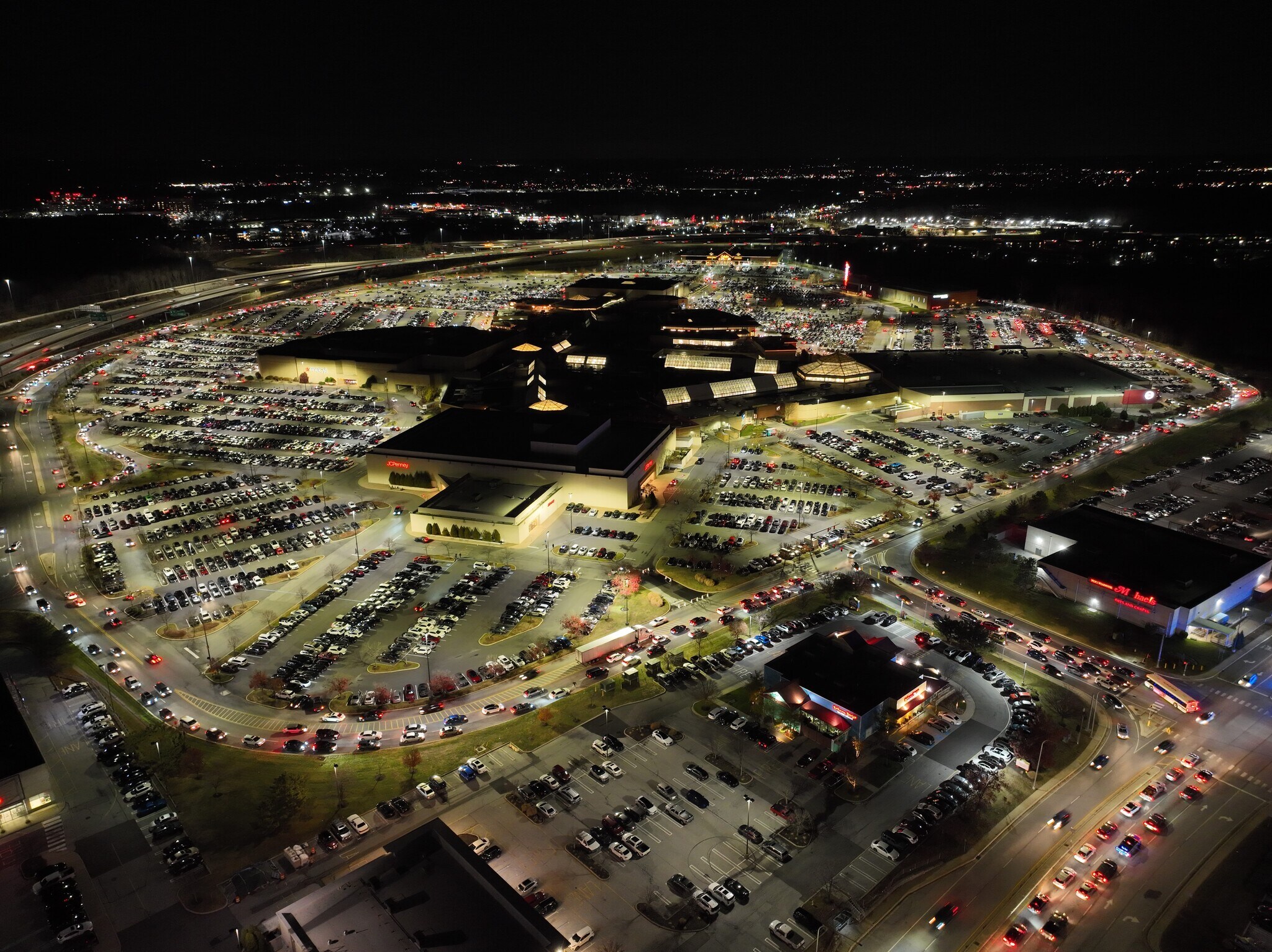 100-808 Christiana Mall, Newark, DE à louer Photo principale– Image 1 sur 7