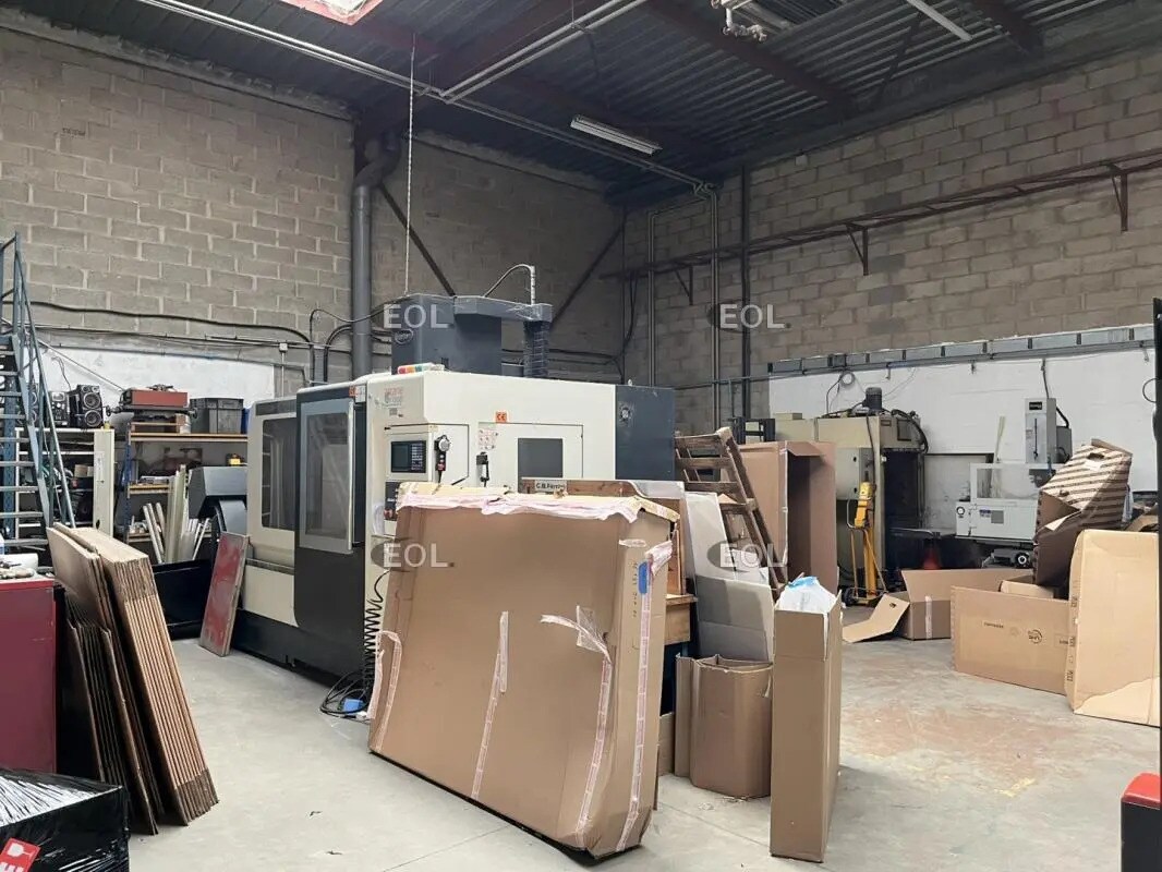 Local d’activités dans Sartrouville à louer Photo de l’immeuble– Image 1 sur 6