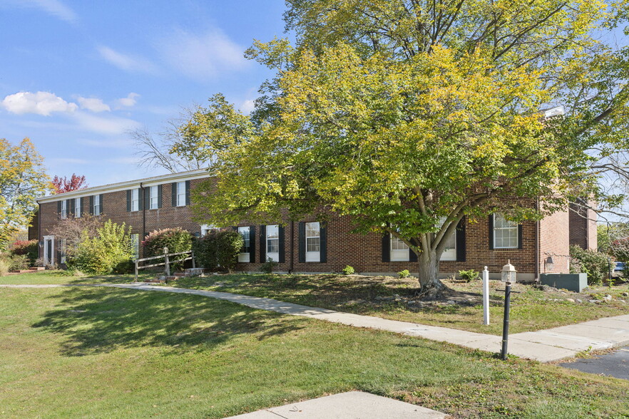 1436 Yankee Park Pl, Dayton, OH à vendre - Photo de l’immeuble – Image 2 sur 45
