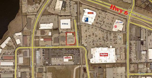 260 Stevens Dr, Iowa City, IA à vendre - Photo de l’immeuble – Image 3 sur 6