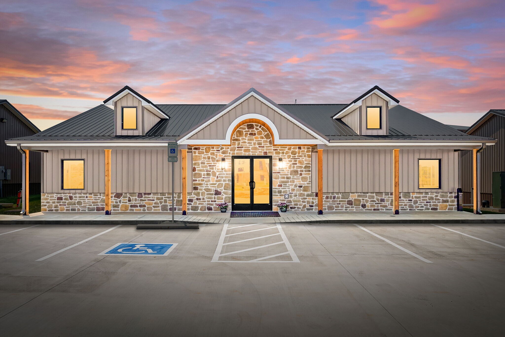 2510 Pea Ridge Rd, Clarksville, TN à louer Photo de l’immeuble– Image 1 sur 48