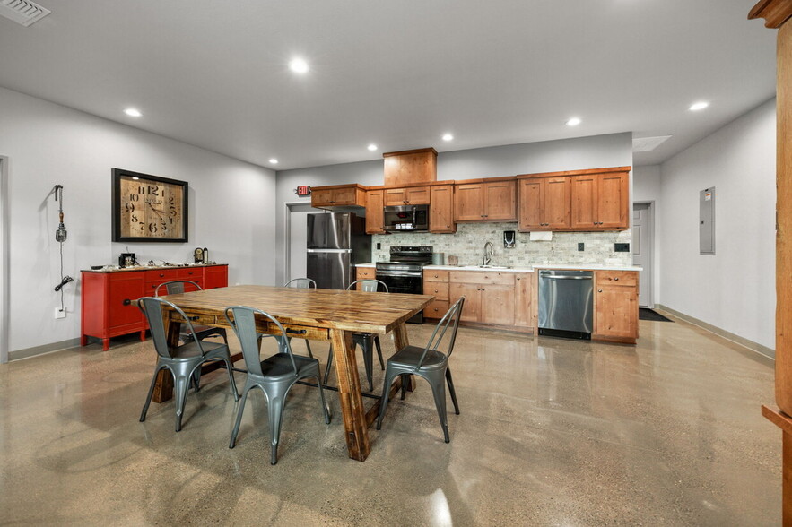 3847 S Pacific Hwy, Medford, OR à vendre - Photo de l’immeuble – Image 3 sur 22