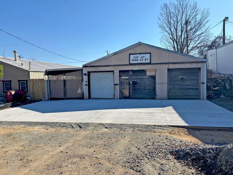 3819 Louisiana Ave, Charlotte, NC à vendre - Photo de l’immeuble – Image 3 sur 10