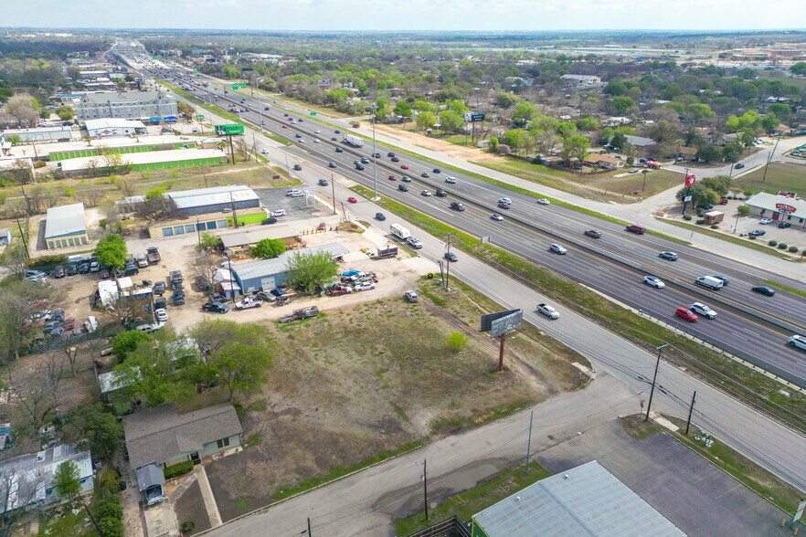 1710 I-35 South Frontage Rd, San Marcos, TX à vendre - Aérien – Image 3 sur 14