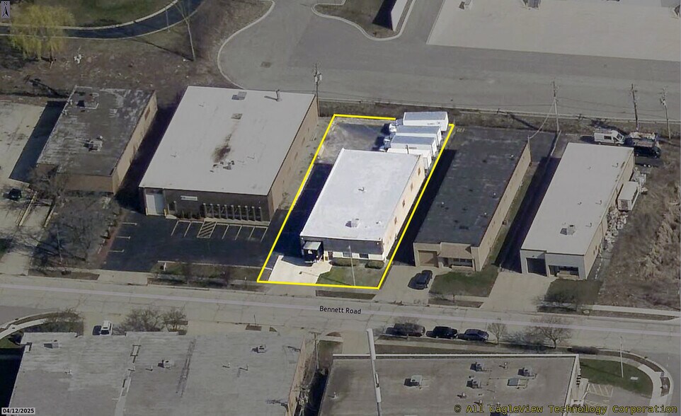 450 Bennett Rd, Elk Grove Village, IL à vendre - Photo de l’immeuble – Image 3 sur 12
