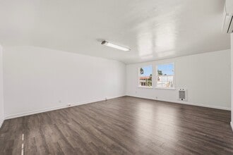 6106-6108 Paseo Delicias, Rancho Santa Fe, CA à louer Photo intérieure– Image 2 sur 23