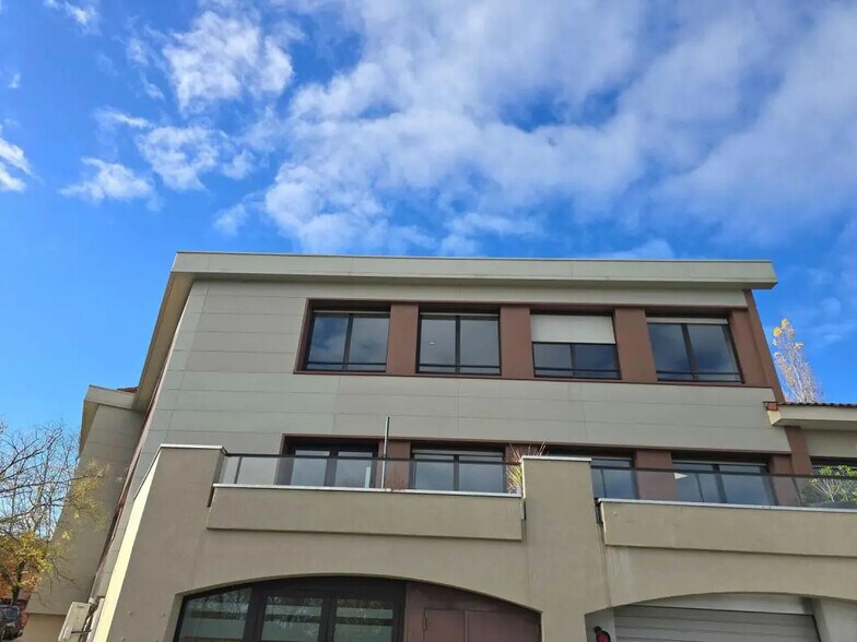 35 Chemin Des Aulnes, Dardilly à vendre - Photo de l’immeuble – Image 2 sur 8