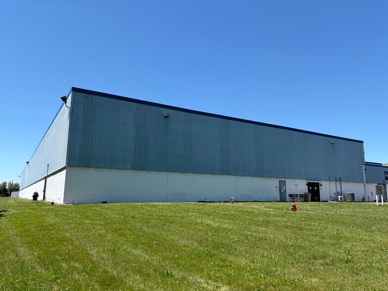 5550 Winchester Ave, Martinsburg, WV à louer - Photo de l’immeuble – Image 1 sur 2