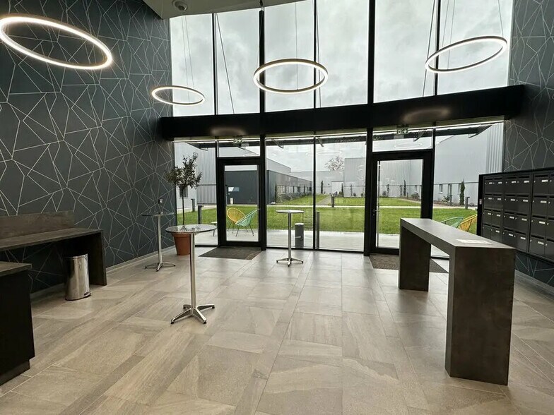 Bureau dans Bischheim à louer - Hall d’entrée – Image 2 sur 6