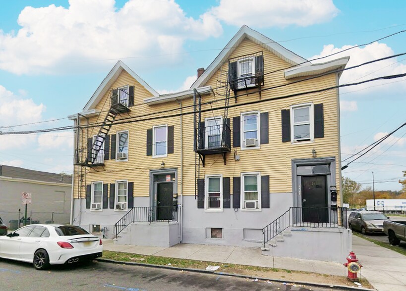 28-32 E 17th St, Paterson, NJ à vendre - Photo principale – Image 1 sur 1