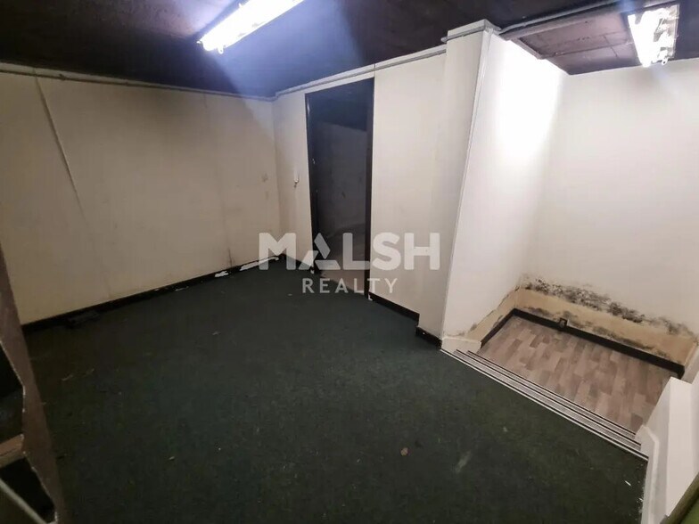 Local commercial dans OULLINS-PIERRE-BÉNITE à louer - Photo intérieure – Image 3 sur 3