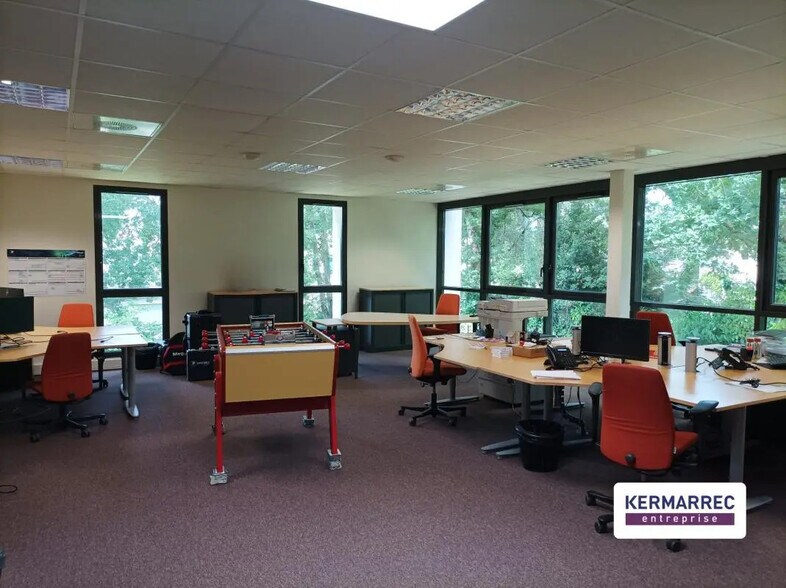 Bureau dans Carquefou à louer - Photo de l’immeuble – Image 2 sur 6