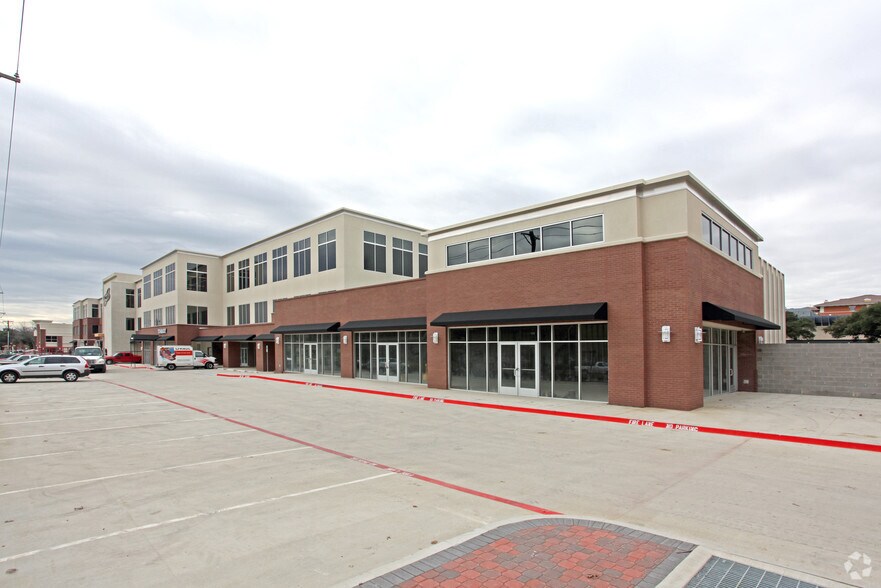 8611 Hillcrest Rd, Dallas, TX à louer - Photo de l’immeuble – Image 2 sur 11