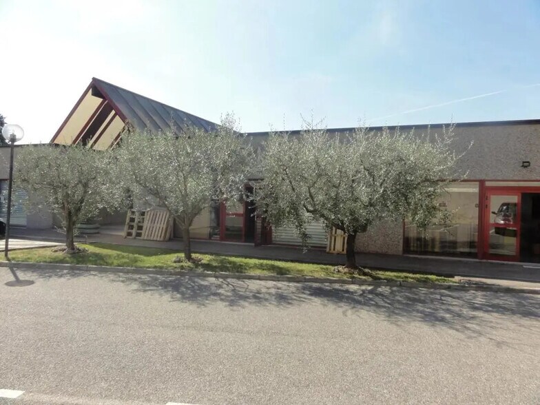 Bureau dans Mouans-Sartoux à louer - Photo de l’immeuble – Image 2 sur 6