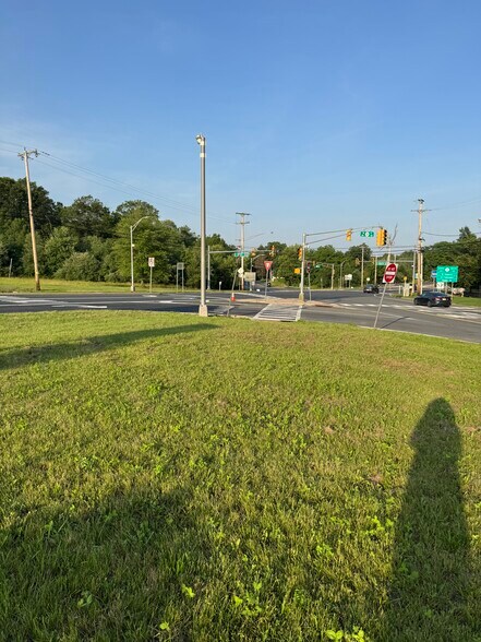 304 Route 31, Hopewell, NJ à vendre - Photo de l’immeuble – Image 2 sur 19