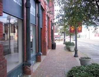 10 E 3rd St, Jackson, GA à vendre - Photo de l’immeuble – Image 3 sur 7