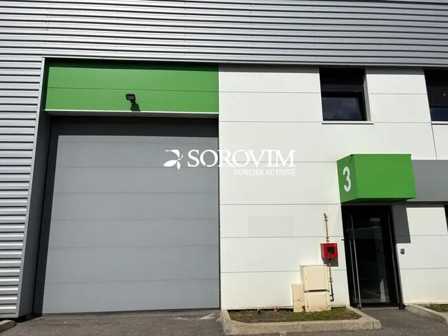 Plus de détails pour Avenue Louis Blériot, Chassieu - Bureau, Local d'activités à louer