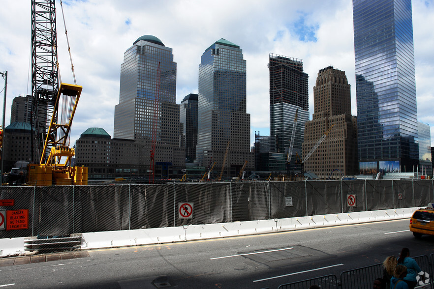 2 World Trade Center, New York, NY à louer - Photo de l’immeuble – Image 3 sur 5