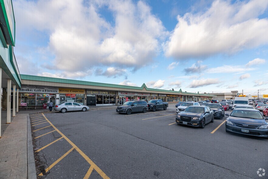 2646-2680 Eglinton Ave E, Toronto, ON à louer - Photo de l’immeuble – Image 2 sur 2