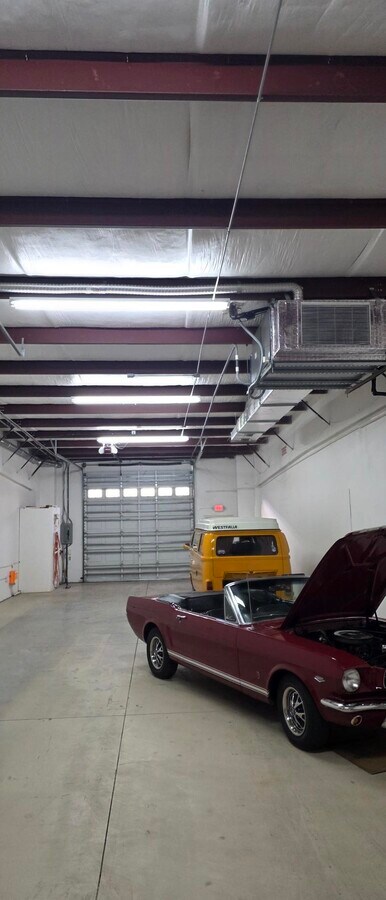 9201 Brookwood Ct, Bonita Springs, FL 34135 - Lot 2 -  - Photo intérieure - Image 1 of 4